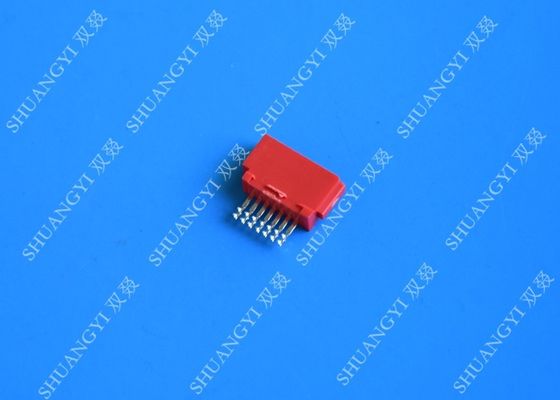 China Kundengebundener Rot externer SATA-Verbindungsstück-Spannung 125Vac weiblicher SMT 7 Pin fournisseur