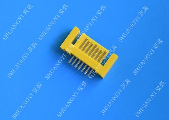 China Gelbes externes Serial ATA 7 Verbindungsstück Pin-Verbindungsstück-männliches Titel-Serial ATAs SATA fournisseur